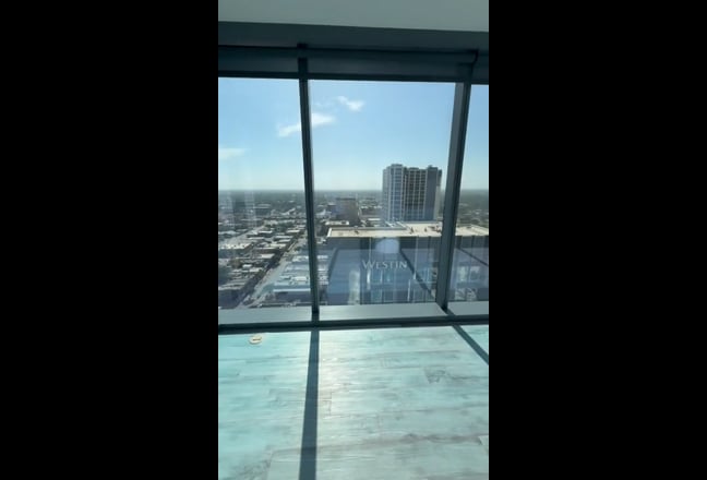 Luxurious 25F High-Rise Living with 1251 sqft Main Photo