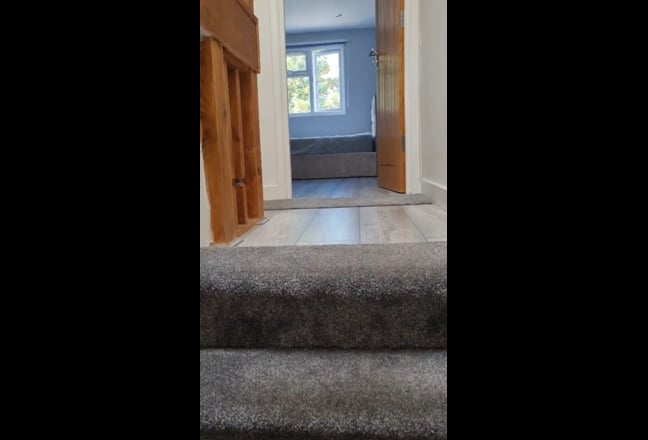 Spacious room to rent in Leyton, E10 Main Photo