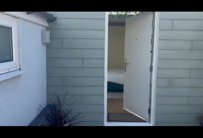 Cabin in shared garden private entrance  Main Photo