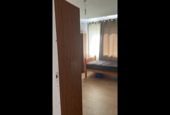 Roommate needed in a Double Room Main Photo