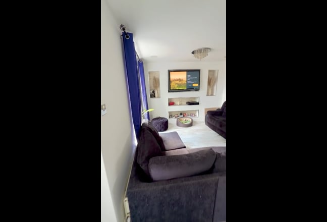 Premium Large Double room with walk-in wardrobe Main Photo
