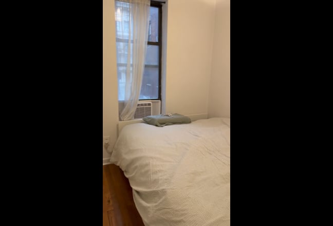   Room and Private Bathroom-Upper East Side Main Photo