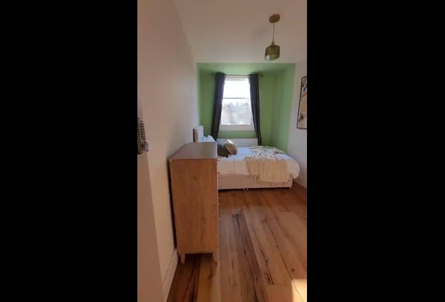 ✨ Stunning Double Room in with Office Desk Main Photo