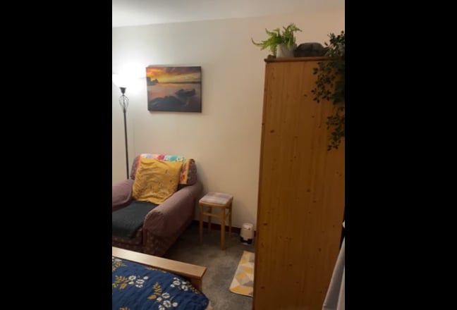 Video 1: Double ensuite bedroom with parking 