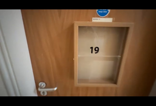 **UC/DSS OVER 35's Accommodation Move in NG4 ** Main Photo