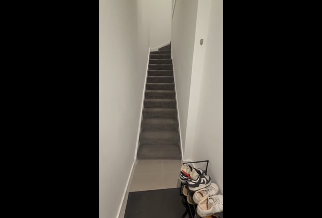 Spacious room in Farringdon with private bathroom Main Photo