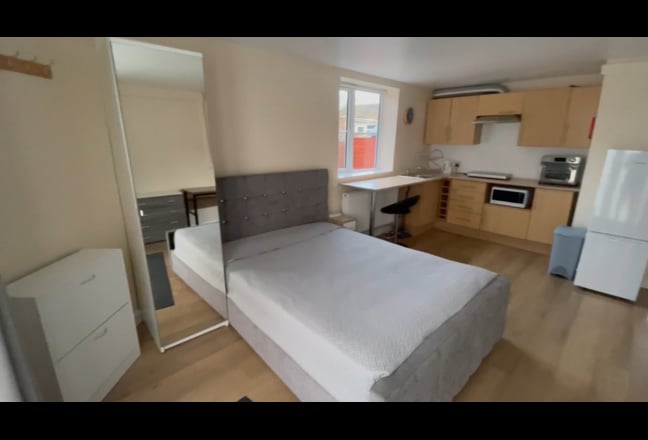 Independent property  Main Photo