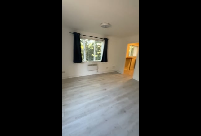 Studio in Purley  Main Photo