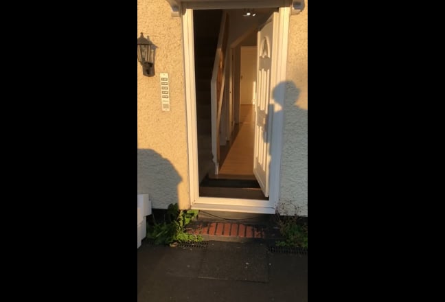 Video 1: CAM4-Room A - Double bedroom