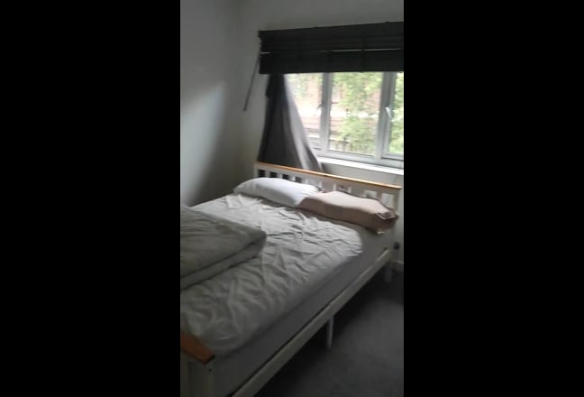 Double room in a shared house  Main Photo