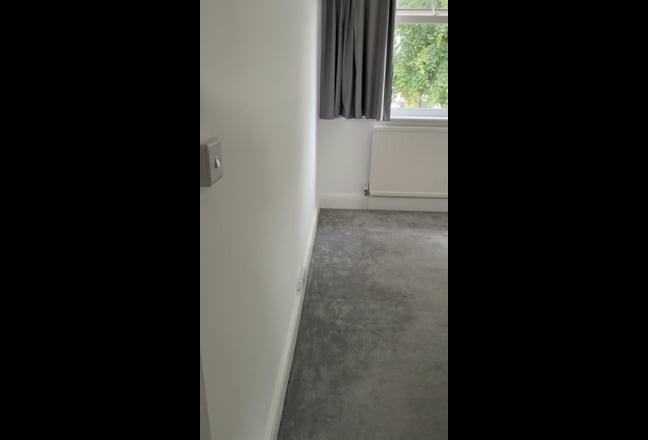 Double bedroom close to Wallington station  Main Photo