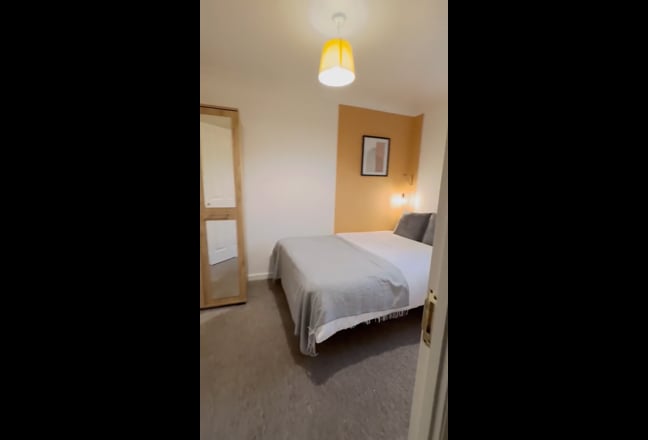 Video 1: Room 2 - 