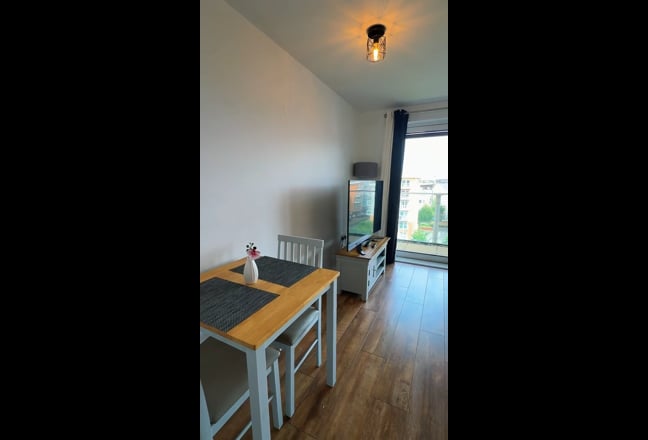 1 Bedroom Flat Main Photo