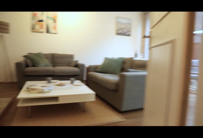 Video 1: The room £1,250 (rent including all bills)