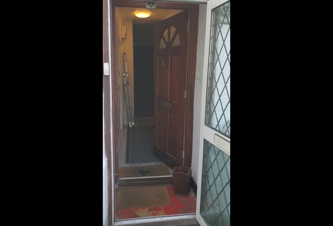 Quiet Professional Rooms to Rent  Main Photo