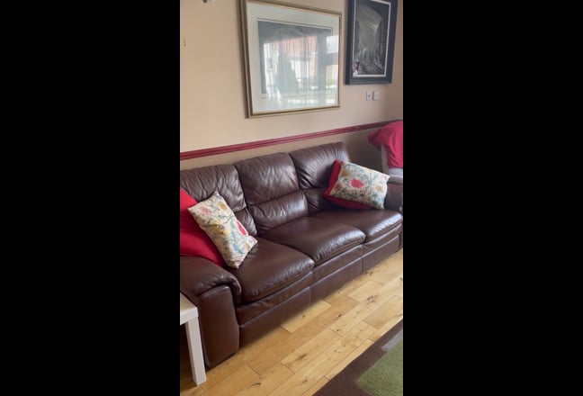 En-suite double and single rooms available in City Main Photo