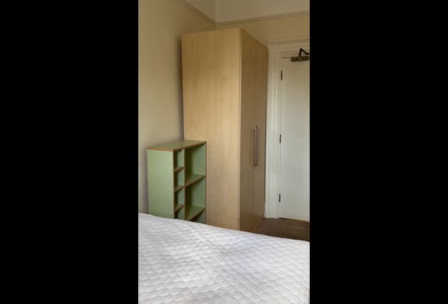 Double rooms. Bills included. Students only.  Main Photo