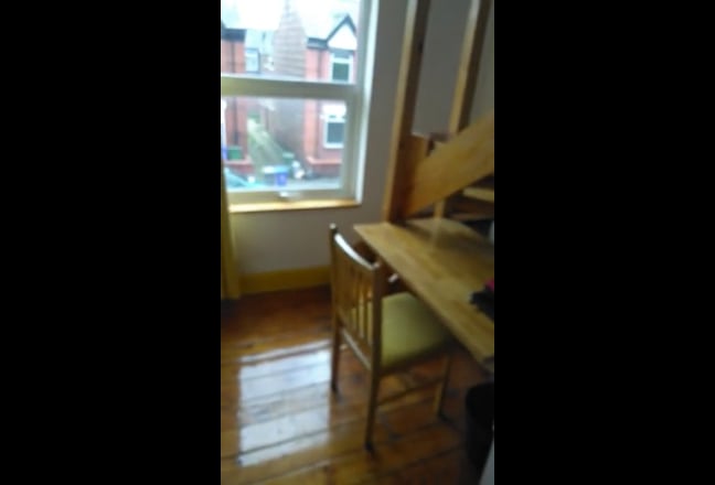 Beautiful newly renovated clean quiet double rooms Main Photo
