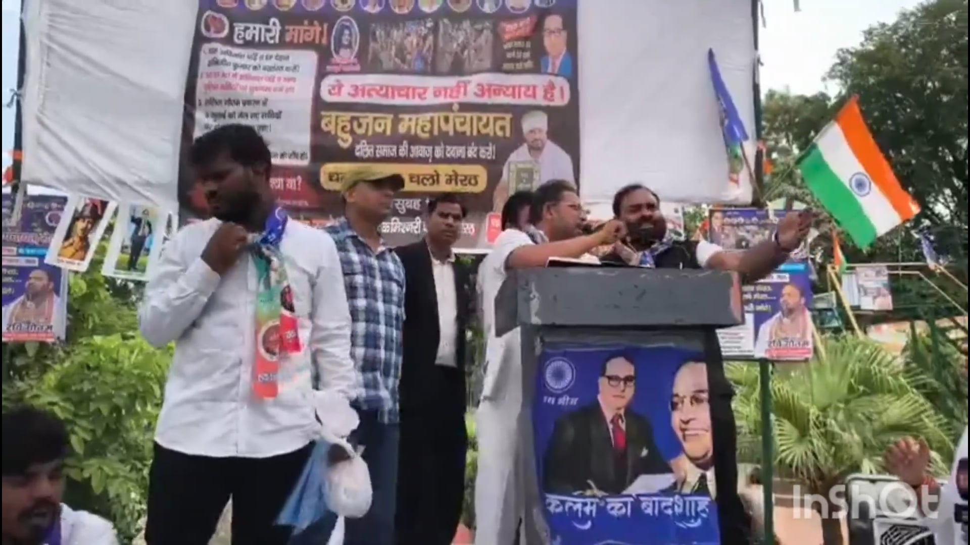 मेरठ के चर्चित दलित छात्रा ललिता गौतम हत्याकांड में एक बार फिर नया मोड़ आया है। मामले की जांच अधिकारी बदले जाने और विभागीय जांच शुरू होने के बाद मामला फिर गरमा गया है। इससे पहले आरोपी की गिरफ्तारी और विरोध प्रदर्शनों को लेकर भी विवाद सामने आ चुके हैं। अब पीड़ित परिवार और लोगों की नजर नई जांच पर है—सवाल है, ललिता को आखिर कब मिलेगा पूरा इंसाफ?
