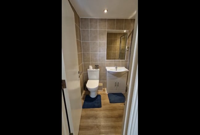 Ensuite double room sharing  Main Photo