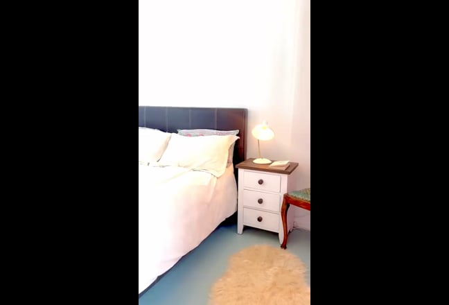 Lodger for en-suite plus own private living room! Main Photo
