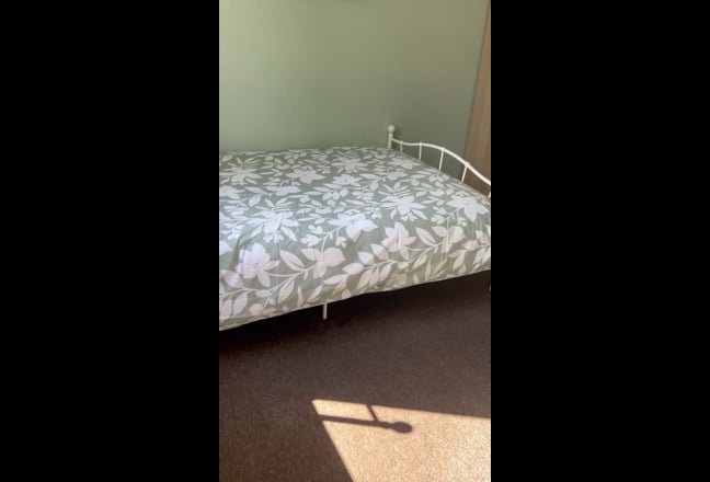 Video 1: Room 4 Bedroom (1)