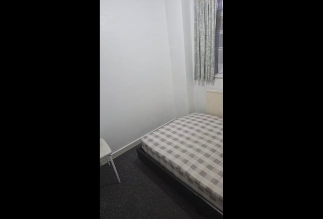 Rooms to let Main Photo