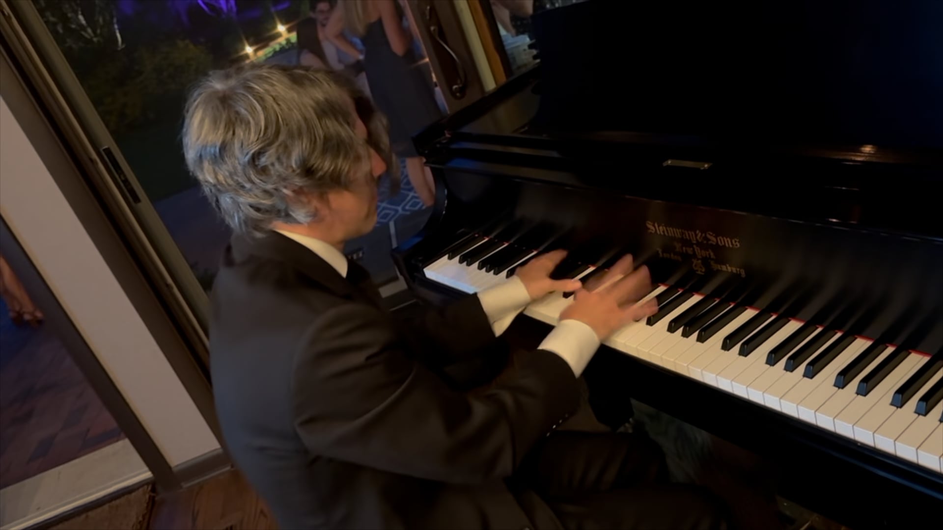 Promotional video thumbnail 2 for Dave Asher – Improvised Piano for Events