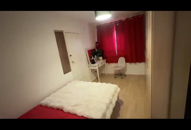 Apartment with huge bathroom, cinema , bar & views Main Photo