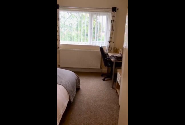 Video 1: Modern Kitchen Diner fully equipped 