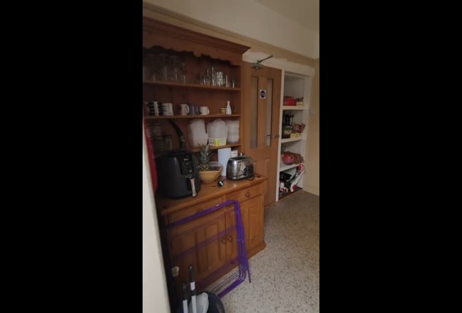 Room available in House Share (Bills Included) Main Photo