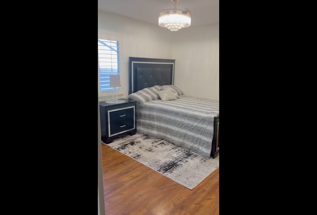 Private furnished Room  Main Photo
