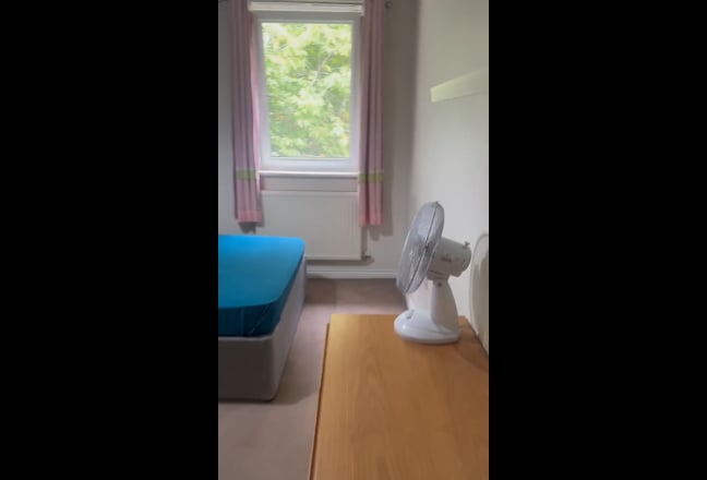 Double room to rent Main Photo