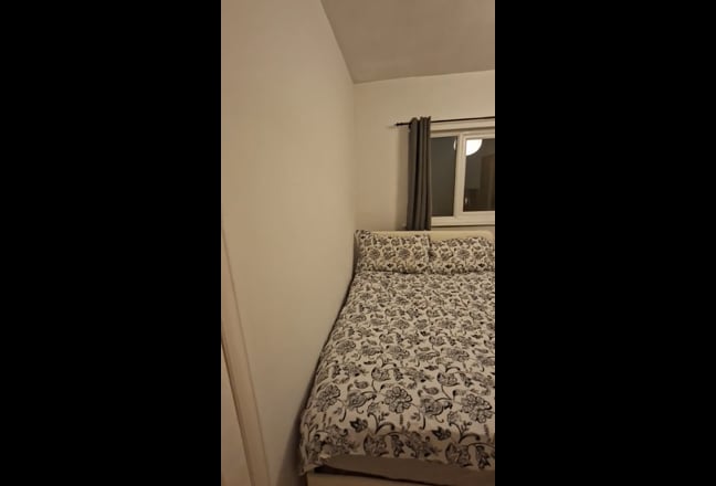 Furnished Double Room in Pudsey &pound;600pcm Bills Inc Main Photo