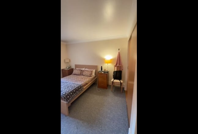 Spacious Double Room in Glasgow City Centre (G2) Main Photo