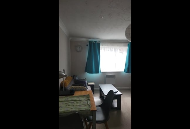 Single furnished room in shared flat, &pound;600 + bills Main Photo