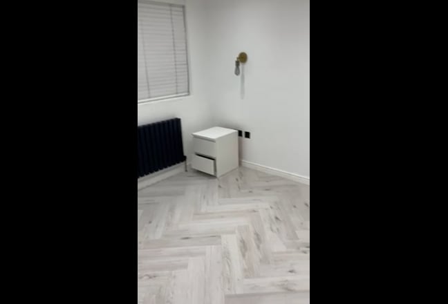 Spacious loft room with bathroom Main Photo