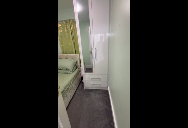 Single Bedroom &pound;490 for Female Barking  Main Photo
