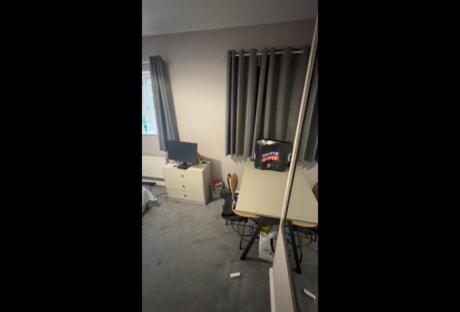 En-Suite Double Room, All Bills Included. Main Photo