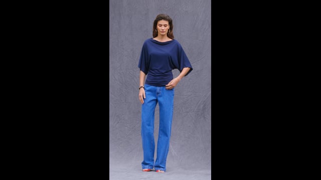 Blusa Decote Canoa Marinho Amora