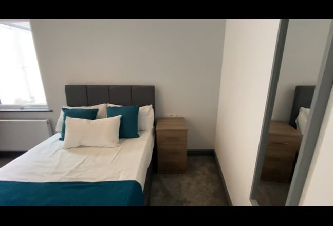 Beautiful Ensuite Dbl Rm- inc Bills & Cleaner* Main Photo