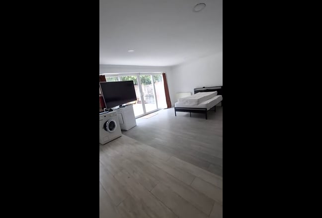 Video 1: 