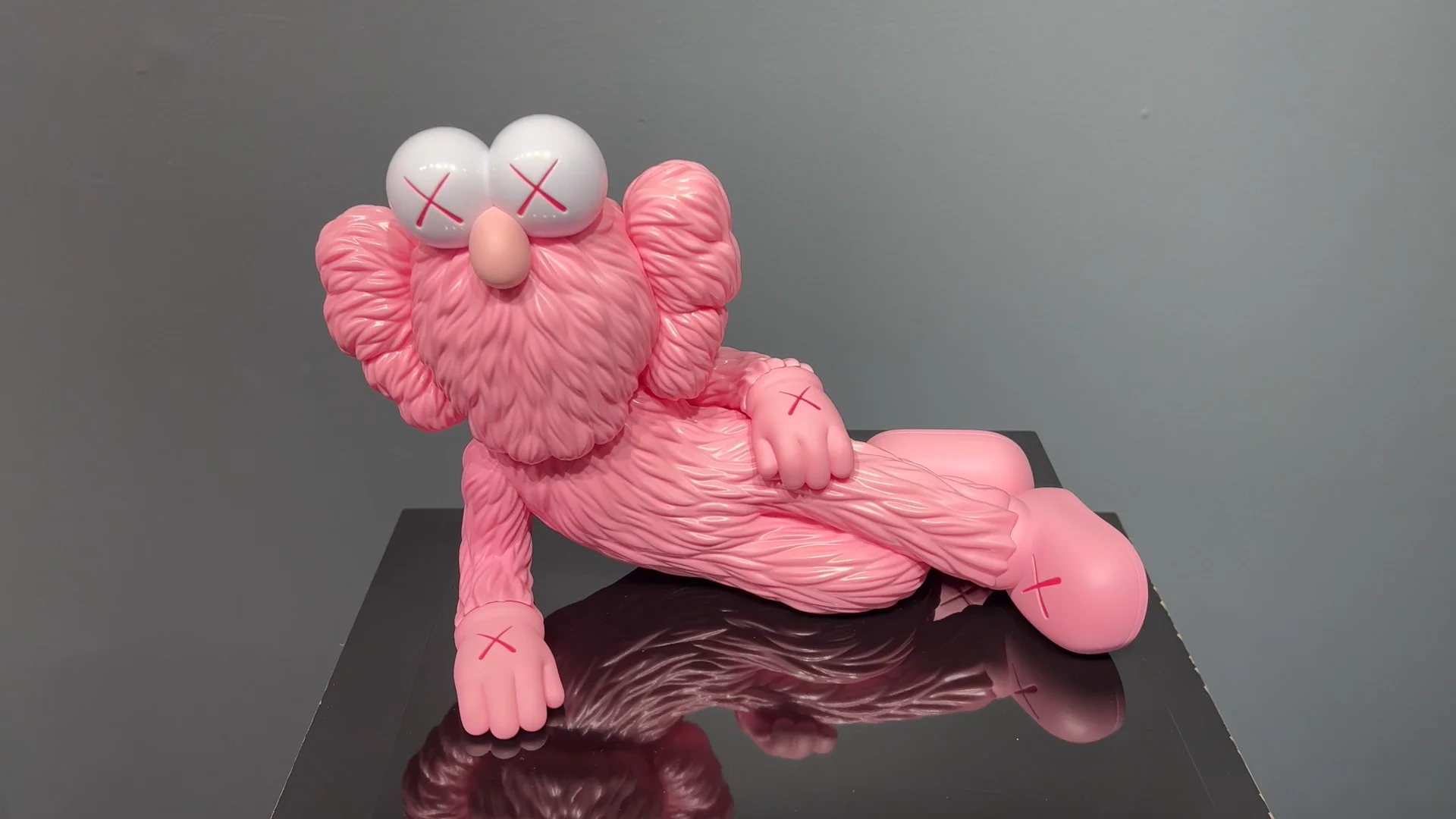 KAWS: 'TIME OFF' Pink Vinyl Figure (2023) by KAWS - For Sale | Artsy