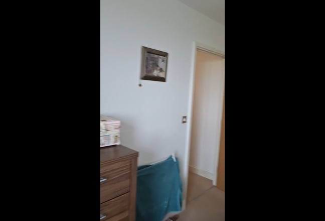 Very Clean & Quiet Room for Full-time student only Main Photo
