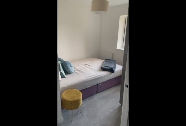 Modern Home - Furnished Double room Main Photo
