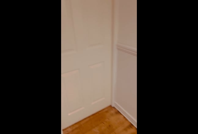 Bright & Specious rooms in central location  Main Photo
