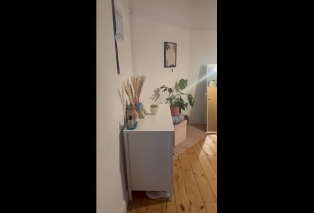 Video 1: 