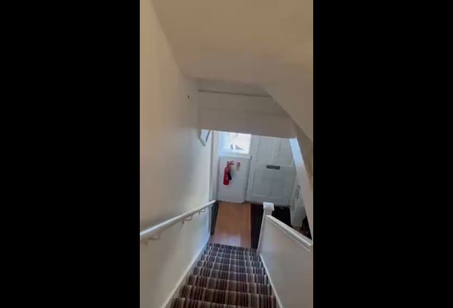 Very Large Studio Is Available in Mitcham/Tooting Main Photo