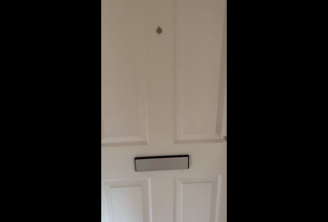  Double bedroom and ensuite near city centre  Main Photo