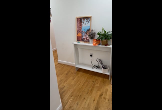  Bright ,,fresh &  clean double  room. Main Photo